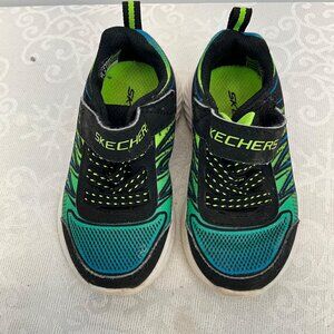 Skechers‎ Kids  6 Green & Black Athletic Shoes Hook & Loop Closure Style 403737N